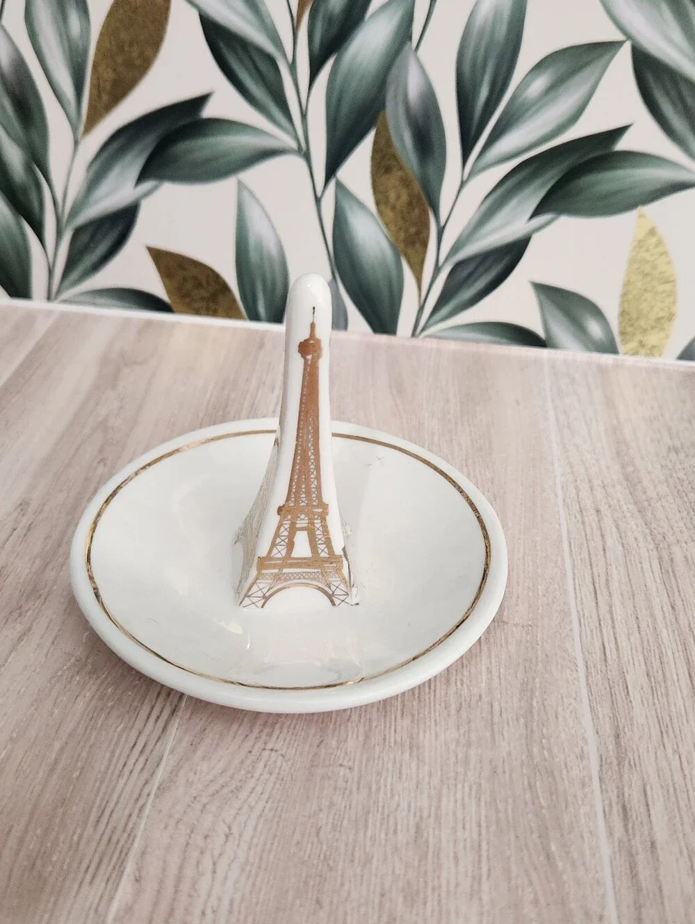 Vintage Style Ceramic Eiffel Tower Ring Dish Ivory & Gold Trim